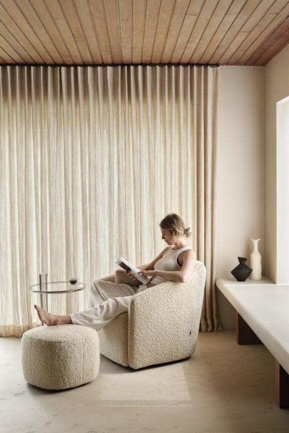 Gomi Swivel & Gliding Chair Quax